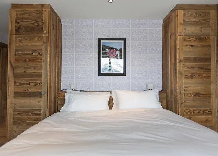 La Cordee 4 - Access - De Glace Complex