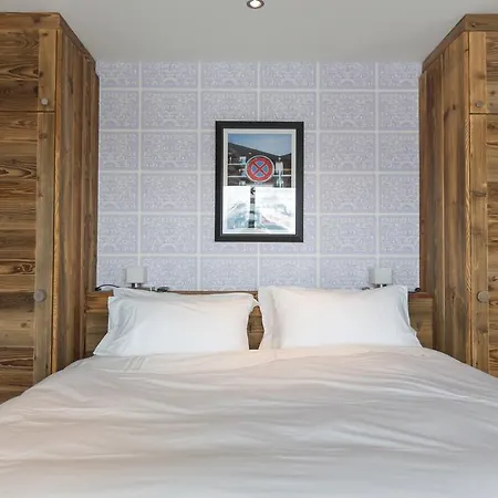 La Cordee 4 - Access - De Glace Complex