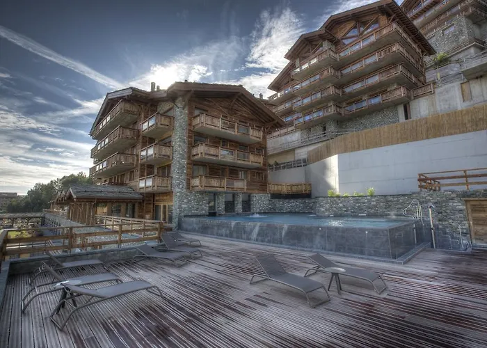 La Cordee 4 - Access - De Glace Complex *